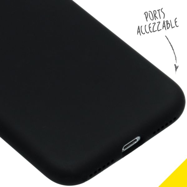 Liquid Silikoncase Schwarz für das iPhone SE (2022 / 2020) / 8 / 7