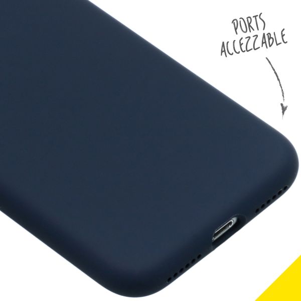 Liquid Silikoncase Blau für das iPhone SE (2022 / 2020) / 8 / 7