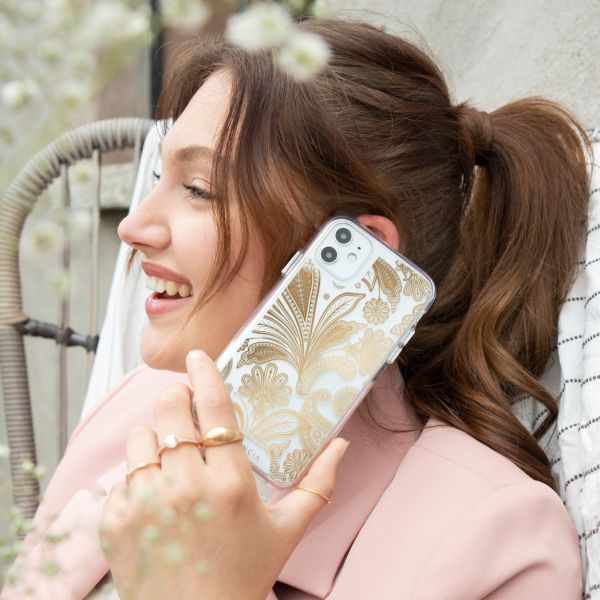 Fashion Extra Beschermende Backcover iPhone 12 (Pro) - Paisley Gold