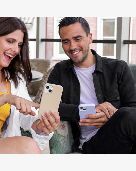 Liquid Silikoncase für das iPhone 13 - Stone