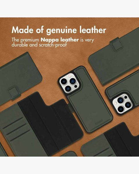Premium Leather 2 in 1 Klapphülle für das iPhone 13 Pro - Grün