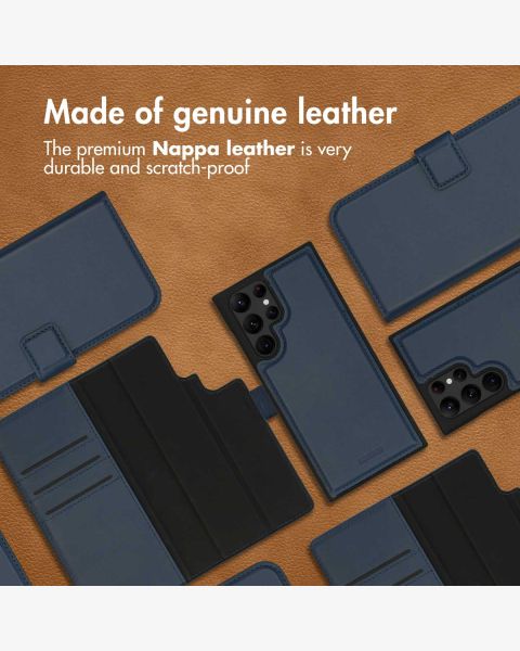 Premium Leather 2 in 1 Klapphülle für das Samsung Galaxy S22 Ultra - Dunkelblau