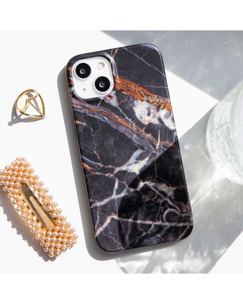 Aurora Fashion Back Case für das iPhone 13 - Strapazierfähige Hülle - 100 % recycelt - Schwarzer Marmor
