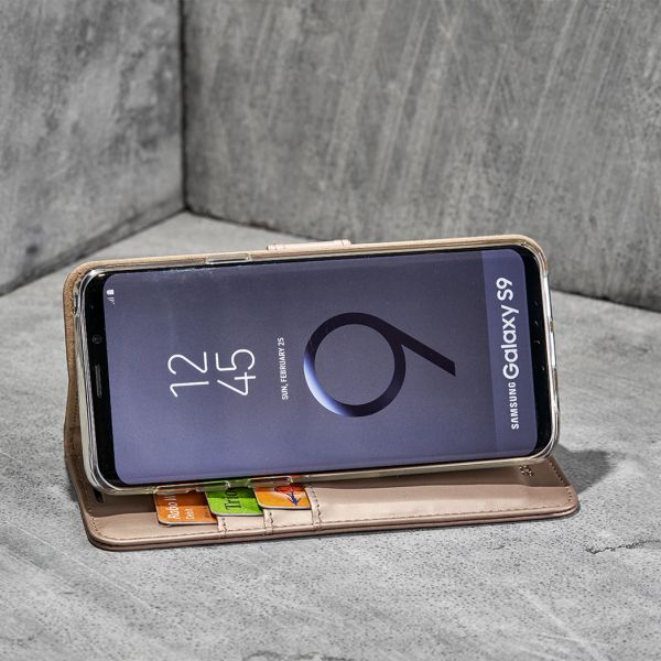 Wallet TPU Klapphülle Gold für das iPhone 11 Pro