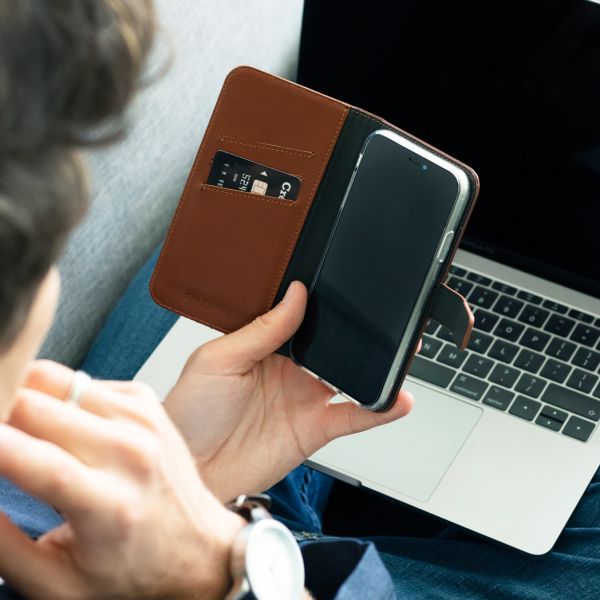 Echtleder Klapphülle Hellbraun für das iPhone 11 Pro Max