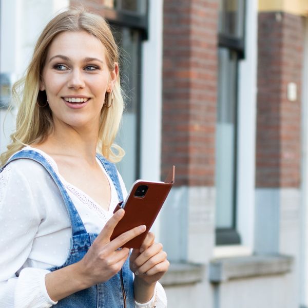 Echtleder Klapphülle Hellbraun für das iPhone 11 Pro Max