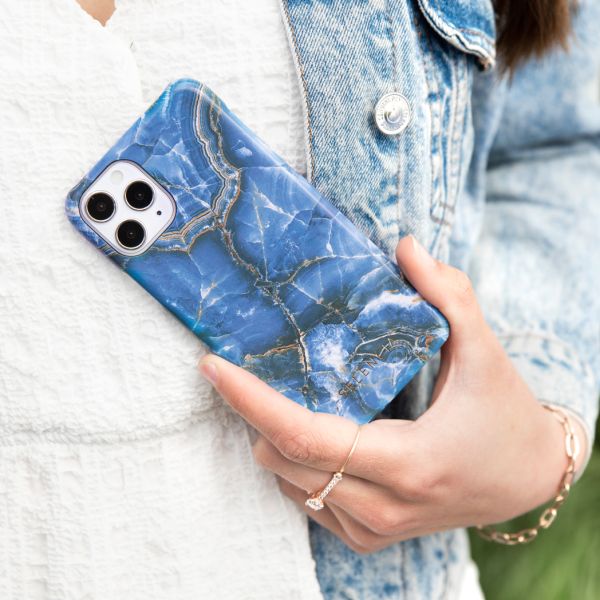 Selencia Maya Fashion Backcover iPhone 13 - Marble Black
