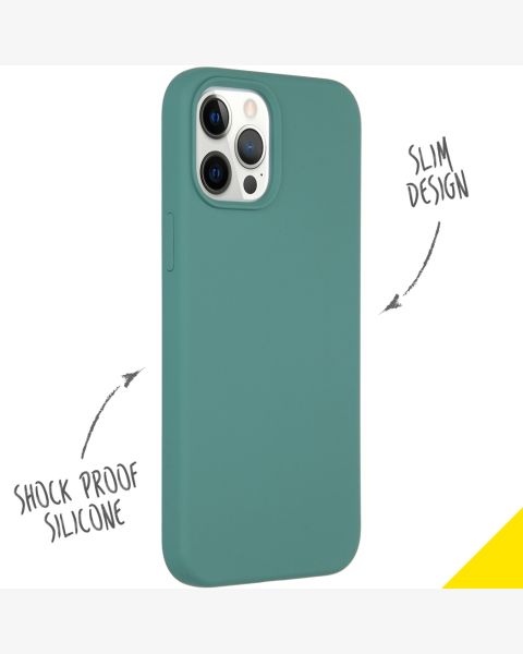 Accezz Liquid Silicone Backcover iPhone 12 Pro Max - Donkergroen / Dunkelgrün  / Dark Green