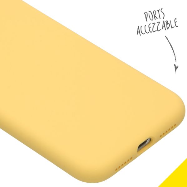 Liquid Silicone Backcover iPhone Xr - Yellow - Geel / Yellow