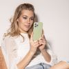 Selencia Gaia Slang Backcover iPhone 12 (Pro) - Groen / Grün  / Green