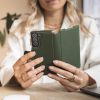 Xtreme Wallet Klapphülle für das iPhone 12 (Pro) - Dunkelgrün